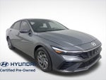 2025 ELANTRA Hybrid Thumbnail 1
