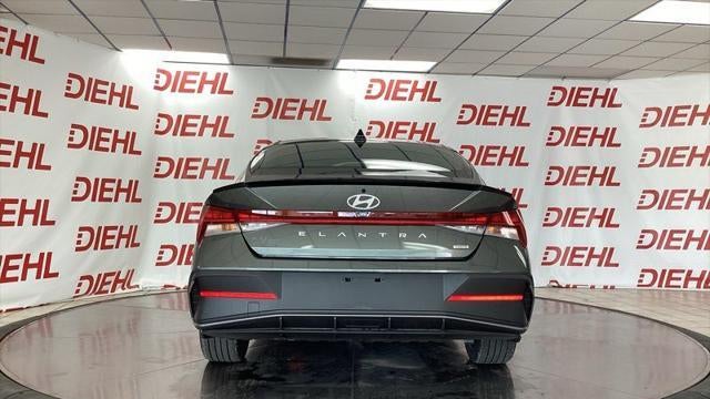 2026 Hyundai ELANTRA Hybrid SEL Sport