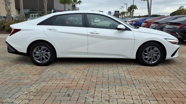 2024 Hyundai ELANTRA Hybrid Blue