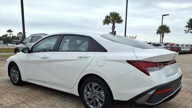 2024 Hyundai ELANTRA Hybrid Blue