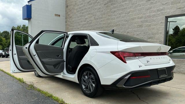 2024 Hyundai ELANTRA Hybrid Blue