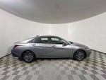 2024 ELANTRA Hybrid Thumbnail 8
