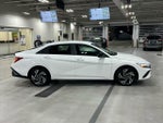 2025 ELANTRA Hybrid Thumbnail 9
