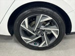 2025 ELANTRA Hybrid Thumbnail 15