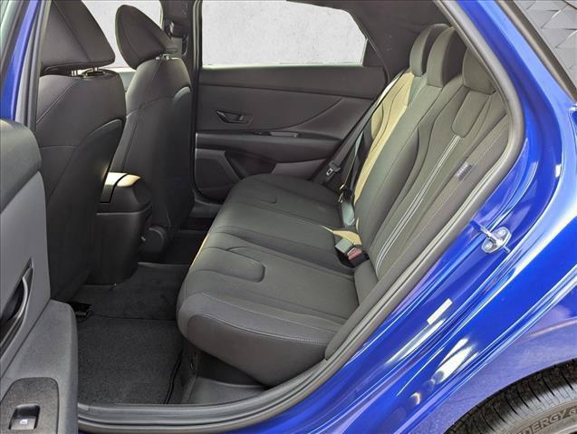 2025 Hyundai Elantra - $25,206