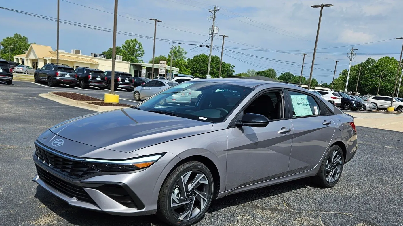 2025 Hyundai ELANTRA Hybrid SEL Sport