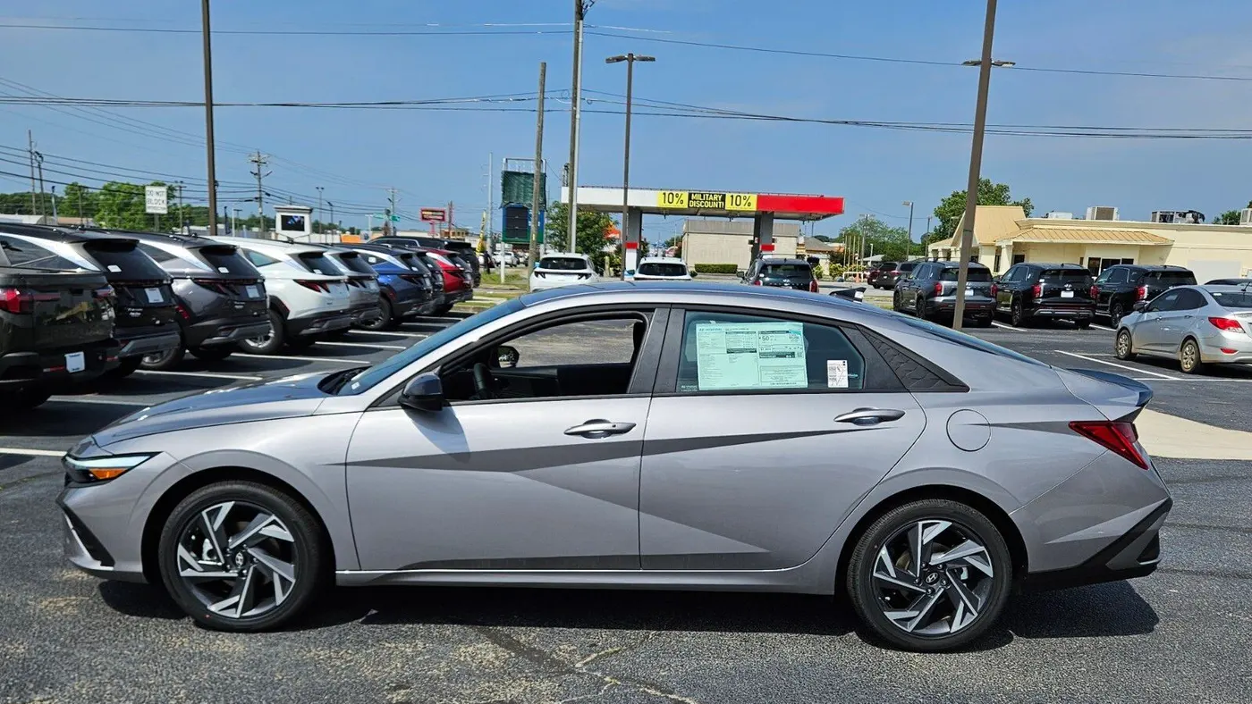 2025 Hyundai ELANTRA Hybrid SEL Sport