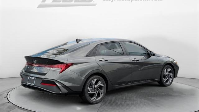 2025 Hyundai ELANTRA Hybrid SEL Sport