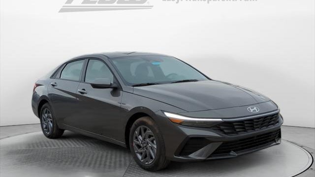 Preowned 2026 Hyundai ELANTRA Hybrid Blue for Sale