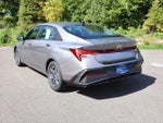 2024 ELANTRA Hybrid Thumbnail 7