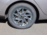 2024 ELANTRA Hybrid Thumbnail 9