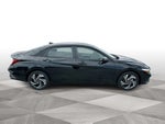 2025 ELANTRA Hybrid Thumbnail 9
