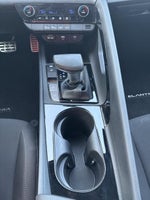2025 ELANTRA Hybrid Thumbnail 12