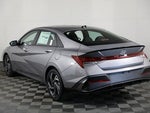 2025 ELANTRA Hybrid Thumbnail 33