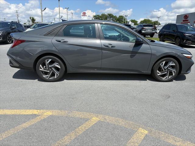 2025 Hyundai Elantra - $23,199