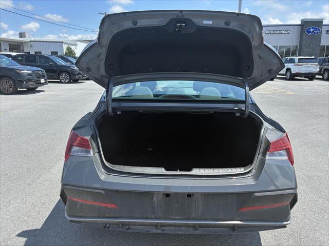 2025 Hyundai Elantra - $23,199