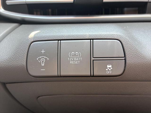 2025 Hyundai Elantra - $23,199