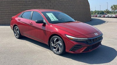 2025 Hyundai Elantra Hybrid SEL Sport 4DR Sedan