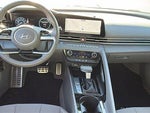 2025 ELANTRA Hybrid Thumbnail 13