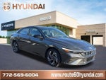 2025 ELANTRA Hybrid Thumbnail 1