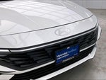 2025 ELANTRA Hybrid Thumbnail 30