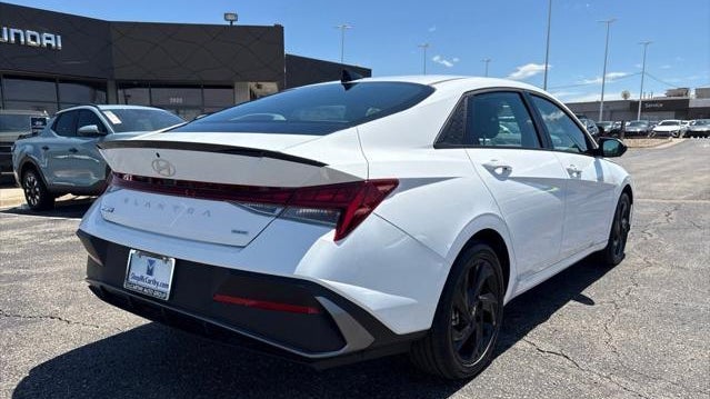 2026 Hyundai ELANTRA Hybrid SEL Sport
