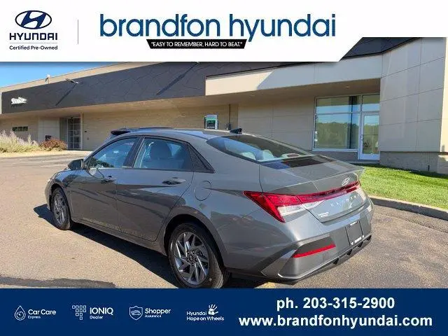 2026 Hyundai Elantra - $25,000