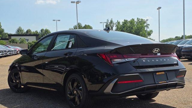 2026 Hyundai ELANTRA Hybrid SEL Sport