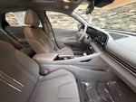 2022 Elantra Thumbnail 13