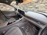2022 Elantra Thumbnail 15