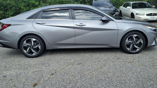 2021 Hyundai ELANTRA SEL