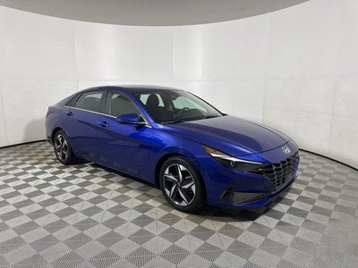 2022 Hyundai Elantra SEL 4DR Sedan