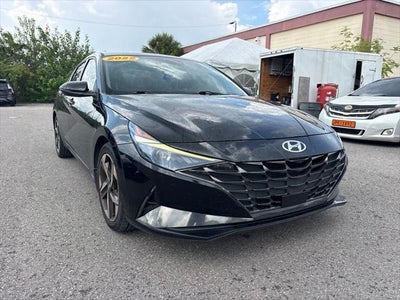 2022 Hyundai Elantra SEL 4DR Sedan