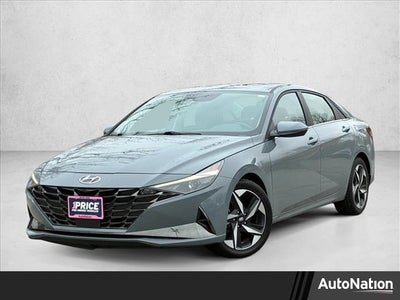 2022 Hyundai Elantra SEL 4DR Sedan