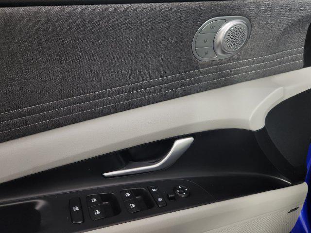2023 Hyundai Elantra - $20,620