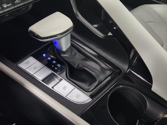 2023 Hyundai Elantra - $20,620