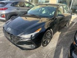 2023 ELANTRA Hybrid Thumbnail 3