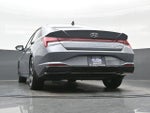 2023 ELANTRA Hybrid Thumbnail 30
