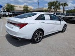 2023 ELANTRA Hybrid Thumbnail 3