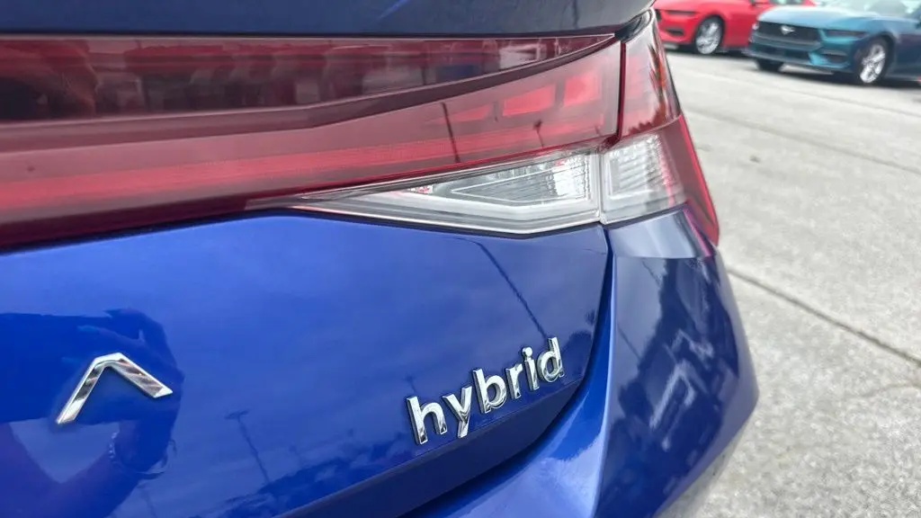2023 Hyundai ELANTRA Hybrid Limited