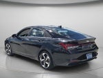 2023 ELANTRA Hybrid Thumbnail 4