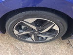 2023 ELANTRA Hybrid Thumbnail 10