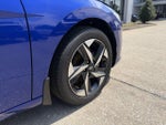 2023 ELANTRA Hybrid Thumbnail 16