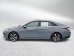 2022 ELANTRA Hybrid Thumbnail 4