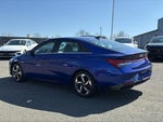 2023 ELANTRA Hybrid Thumbnail 8