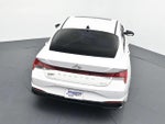 2023 ELANTRA Hybrid Thumbnail 39
