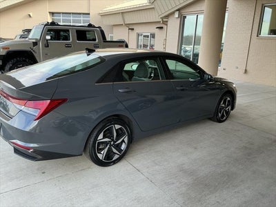 2023 Hyundai Elantra Hybrid Limited 4DR Sedan
