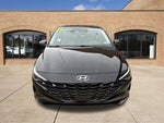 2022 ELANTRA Hybrid Thumbnail 9