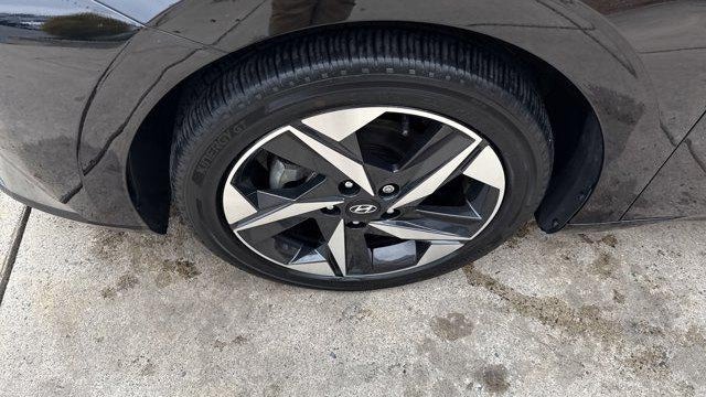 2022 Hyundai ELANTRA Hybrid Limited