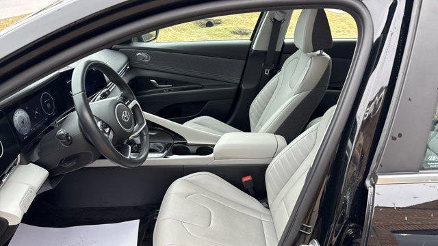 2022 Hyundai ELANTRA Hybrid Limited